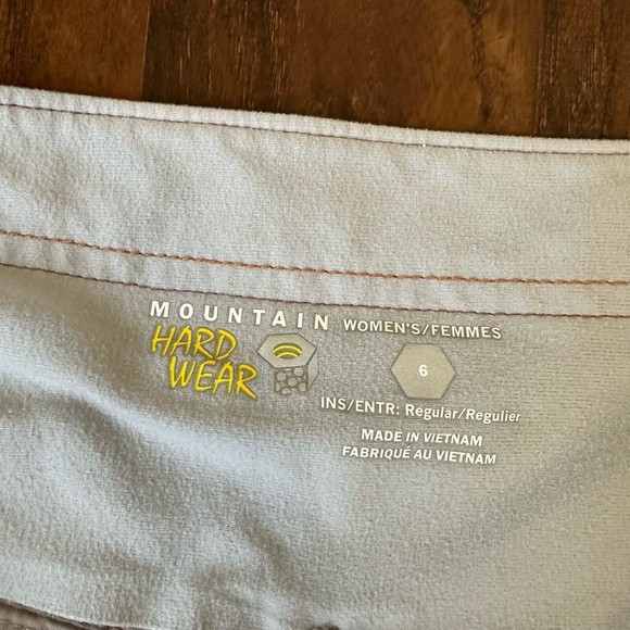 MOUNTAIN HARDWARE Womens Outdoor Ankle Zip Convertible Pants in Taupe - Picture 10 of 13